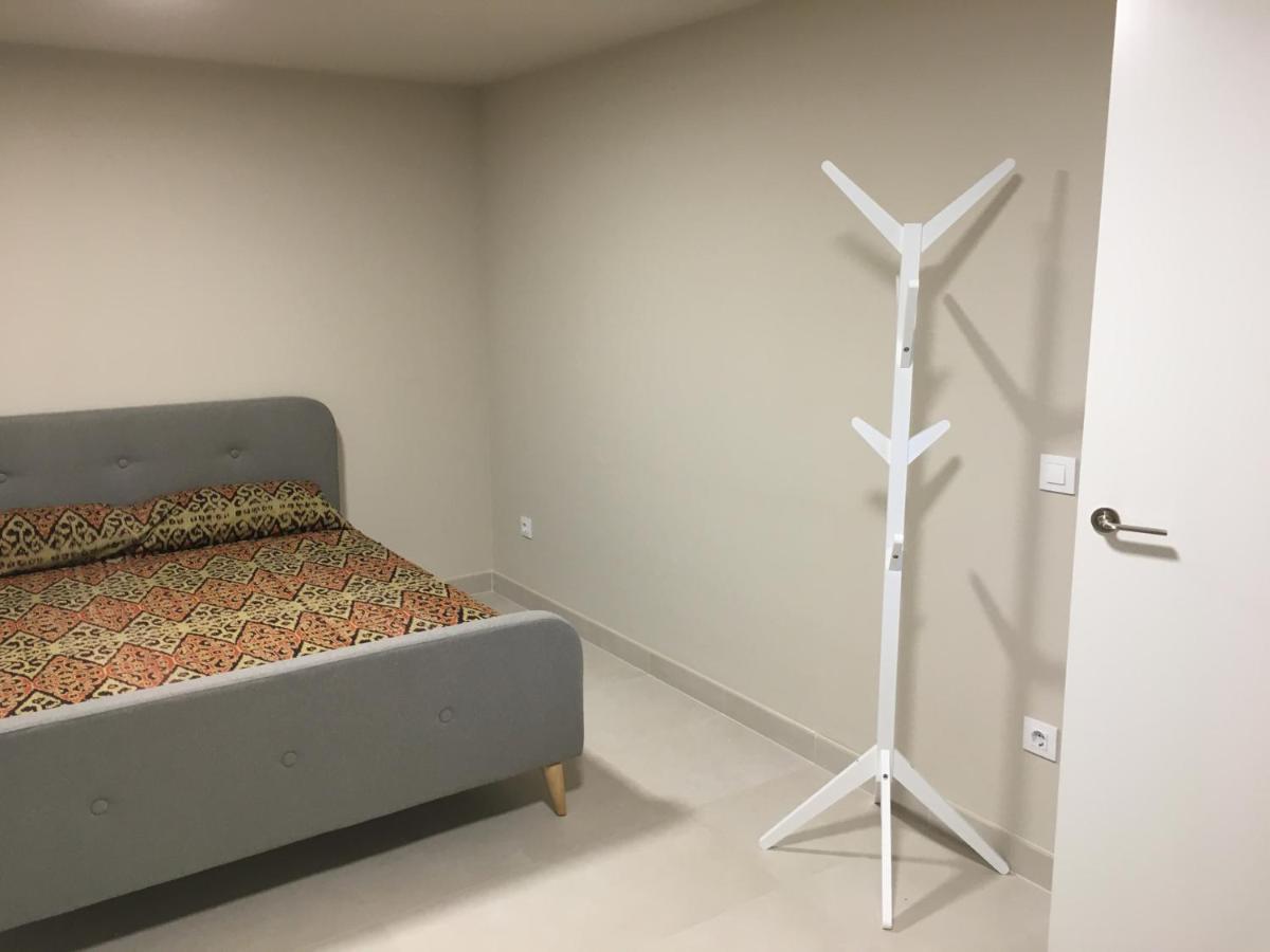 Very Beautiful Modern 2-Bed Apartment In 哈维亚 外观 照片