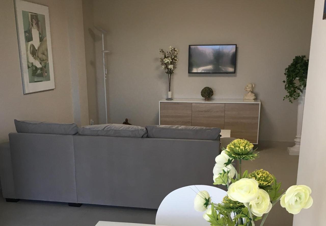 Very Beautiful Modern 2-Bed Apartment In 哈维亚 外观 照片